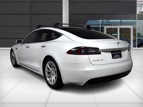 2016 Tesla Model S 90D