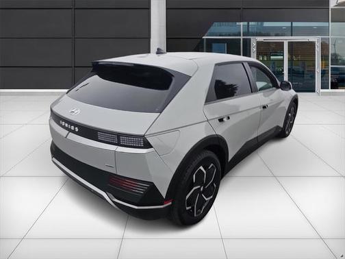 2024 Hyundai IONIQ 5 SE