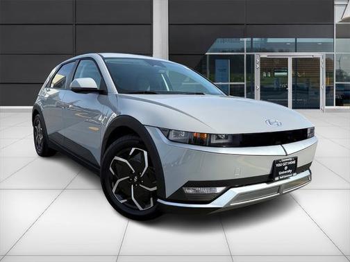 2024 Hyundai IONIQ 5 SE