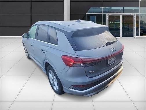 2024 Audi Q4 e-tron Premium