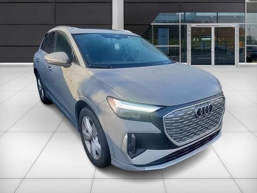 2024 Audi Q4 e-tron Premium