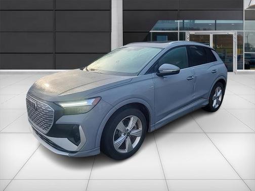 2024 Audi Q4 e-tron Premium