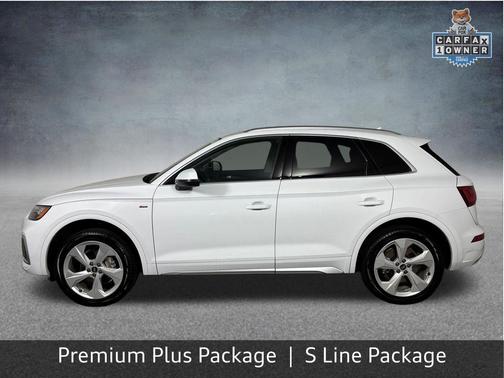 Glacier White Metallic 2025 Audi Q5 45 S line Premium Plus