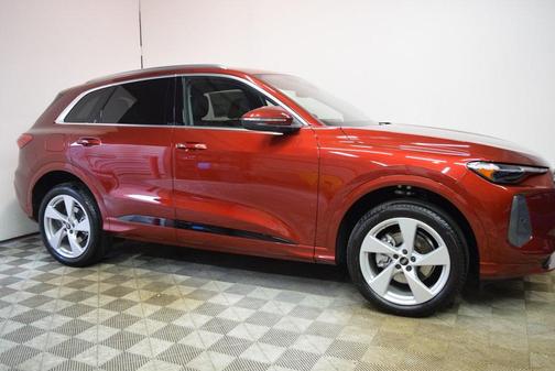 2025 Audi Q5 2.0T Premium Plus
