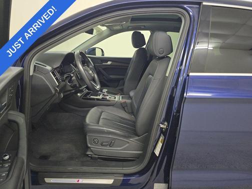 2022 Audi Q5 45 S line Premium Plus