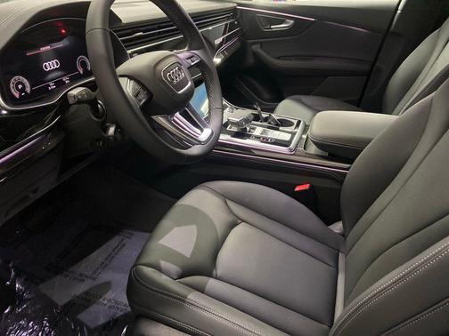 Glacier White 2026 Audi Q8 55 Premium Plus