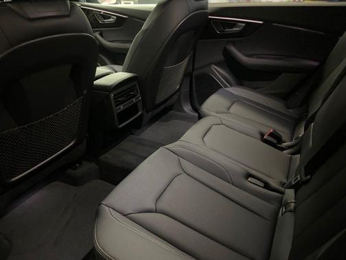 Glacier White 2026 Audi Q8 55 Premium Plus