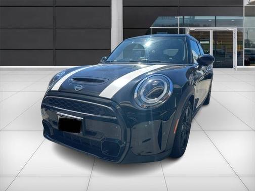 2022 MINI Hardtop Signature