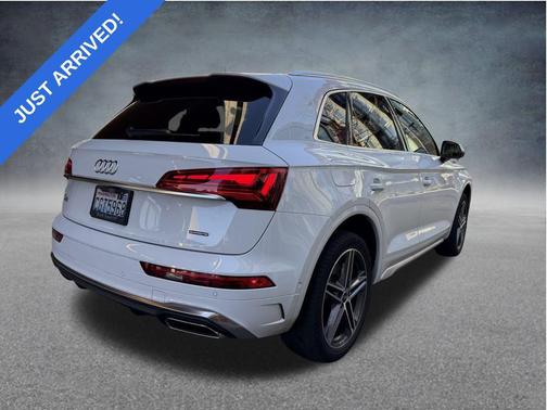 2022 Audi Q5 e 55 S line Prestige