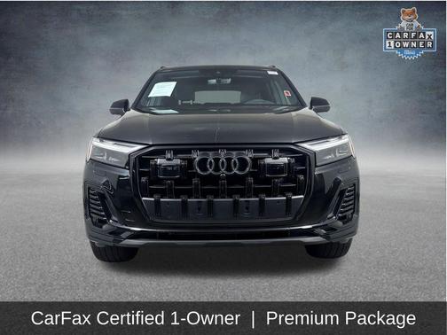 Mythos Black Metallic 2025 Audi Q7 45 Premium