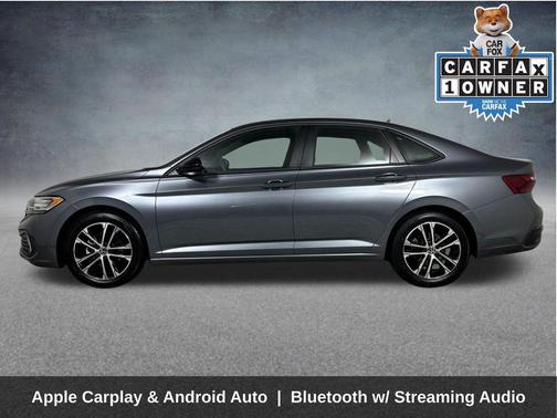 Platinum Gray Metallic 2023 Volkswagen Jetta 1.5T Sport