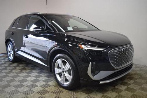 2025 Audi Q4 e-tron Premium