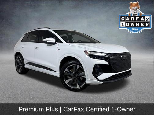 Glacier White Metallic 2023 Audi Q4 e-tron Premium Plus