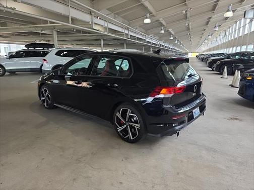 2024 Volkswagen Golf GTI 2.0T SE DSG