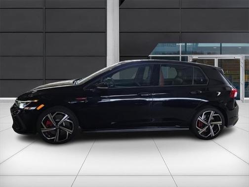 2024 Volkswagen Golf GTI 2.0T SE DSG