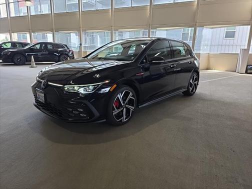 2024 Volkswagen Golf GTI 2.0T SE DSG