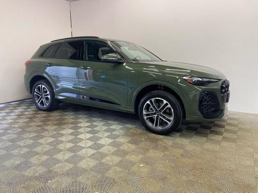 District Green Metallic 2026 Audi Q5 Premium TFSI quattro S tronic