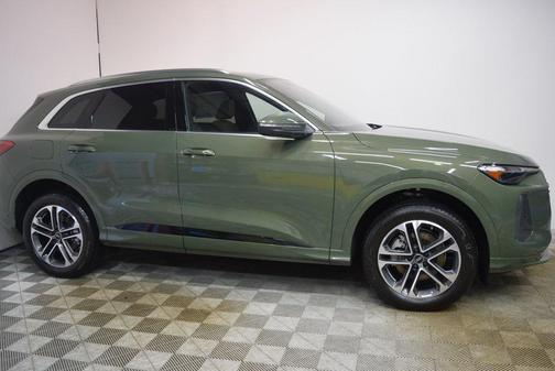 2025 Audi Q5 2.0T Premium Plus
