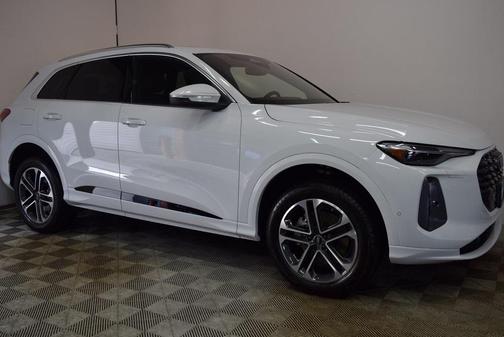 2025 Audi Q5 2.0T Premium Plus