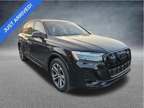 2025 Audi Q7 45 Premium Plus