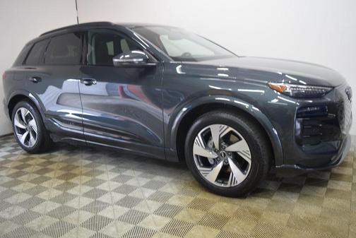 2025 Audi Q6 e-tron Prestige