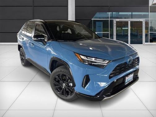 2022 Toyota RAV4 Hybrid SE