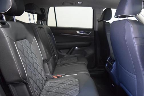 2025 Volkswagen Atlas 2.0T SEL Premium R-Line 4MOTION