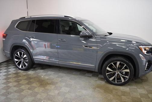 2025 Volkswagen Atlas 2.0T SEL Premium R-Line 4MOTION