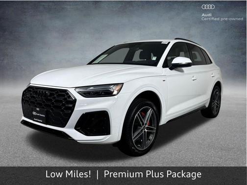 Arkona White 2024 Audi Q5 e 55 S line Premium Plus