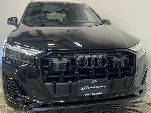 2026 Audi Q7 55 Premium Plus