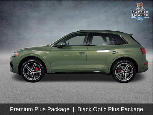 District Green Metallic 2024 Audi Q5 e 55 S line Premium Plus