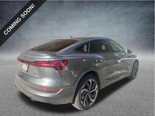Daytona Gray Pearl 2023 Audi e-tron Sportback S line Premium Plus