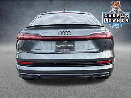 Daytona Gray Pearl 2023 Audi e-tron Sportback S line Premium Plus