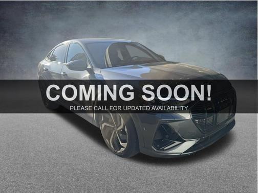 Daytona Gray Pearl 2023 Audi e-tron Sportback S line Premium Plus