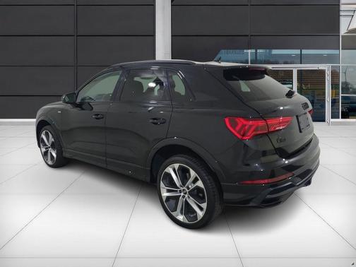2022 Audi Q3 45 S line Premium Plus
