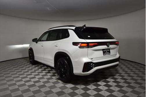 2025 Volkswagen Tiguan 2.0T SE R-Line Black 4MOTION