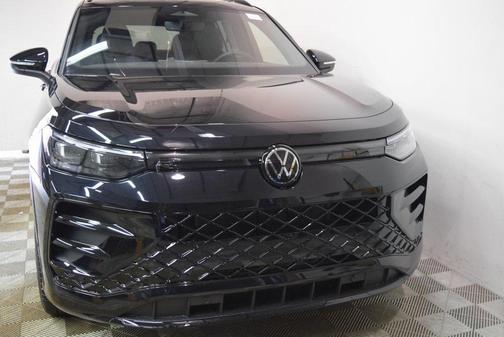 2025 Volkswagen Tiguan 2.0T SE R-Line Black 4MOTION