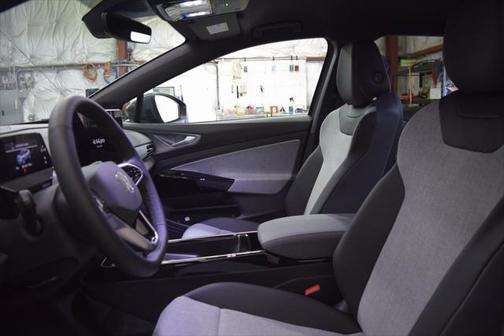 2025 Volkswagen ID.4 Pro