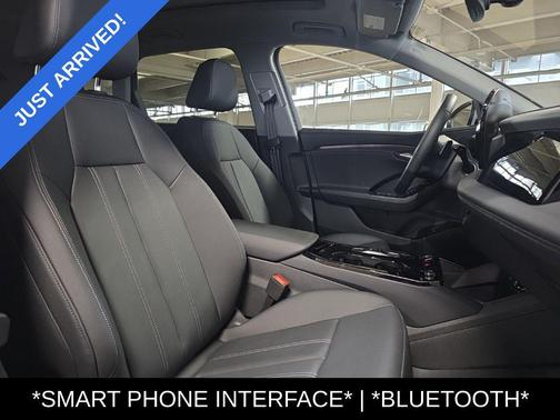 2025 Audi Q6 e-tron Premium