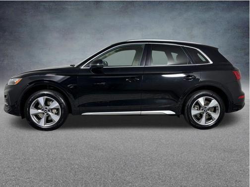 Black 2022 Audi Q5 40 Premium Plus