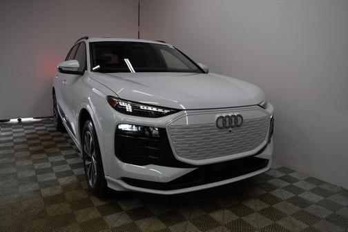 2025 Audi Q6 e-tron Premium Plus
