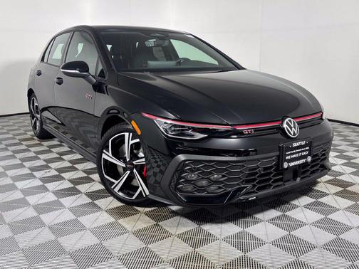 Mythos Black Metallic 2026 Volkswagen Golf GTI 2.0T SE DSG