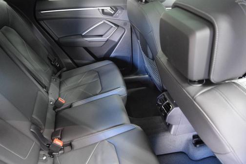 2025 Audi Q3 Premium