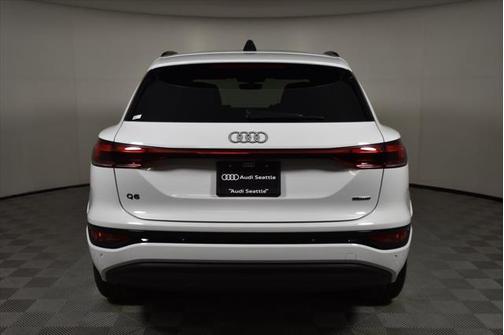 2025 Audi Q6 e-tron Premium