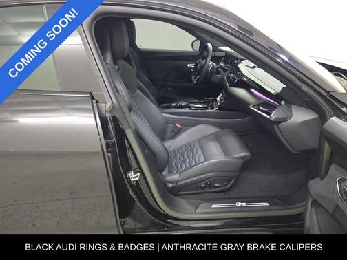 2023 Audi RS e-tron GT Base