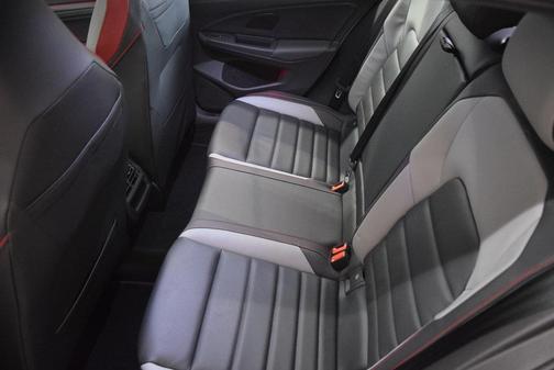 2024 Volkswagen Golf GTI 2.0T SE DSG