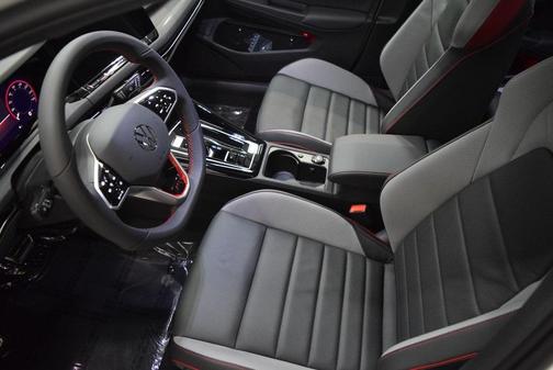 2024 Volkswagen Golf GTI 2.0T SE DSG