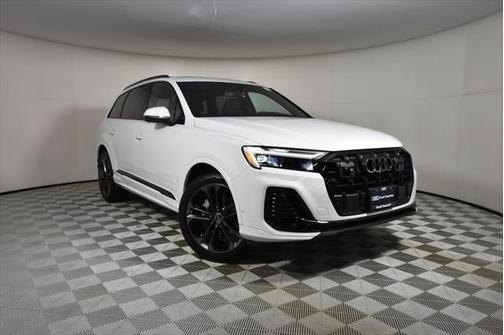 2025 Audi Q7 55 Premium Plus