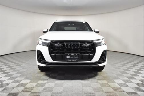 2025 Audi Q7 55 Premium Plus