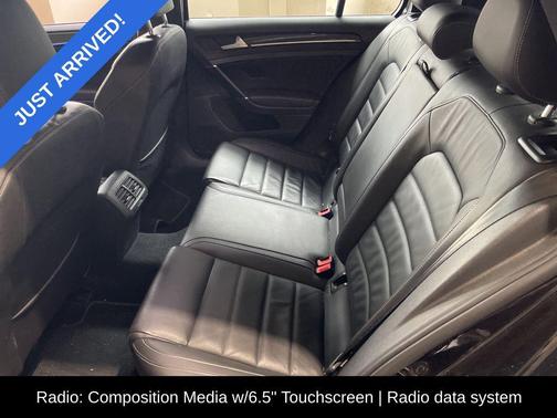 2016 Volkswagen Golf R 2.0T DSG